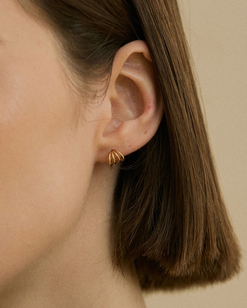 14k volume curve earring